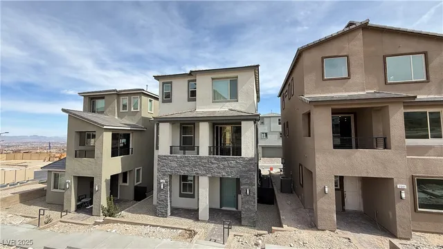 $2,945 | 1545 Bat Hawk Street, Las Vegas, NV 89138