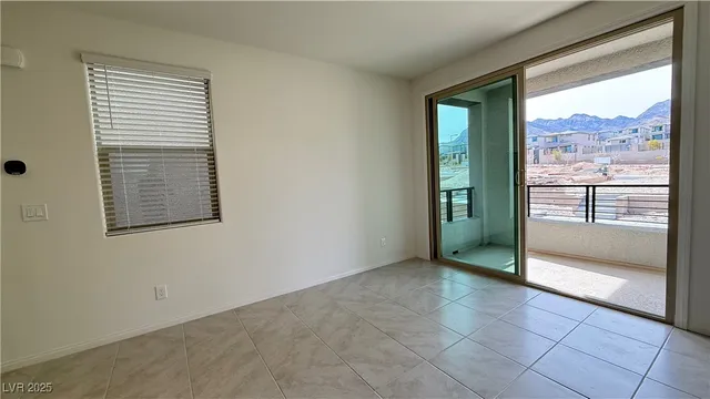 $2,945 | 1545 Bat Hawk Street, Las Vegas, NV 89138