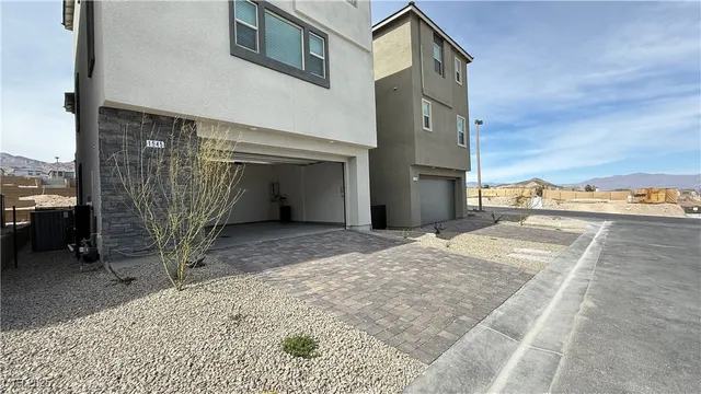 $2,945 | 1545 Bat Hawk Street, Las Vegas, NV 89138
