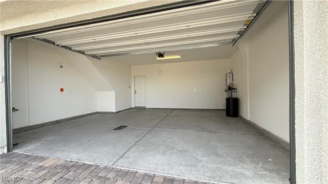 $2,945 | 1545 Bat Hawk Street, Las Vegas, NV 89138