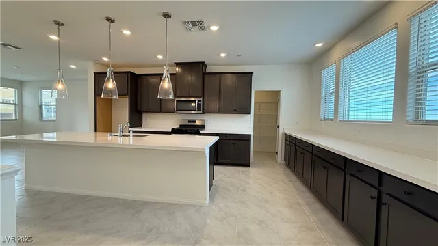 $2,945 | 1545 Bat Hawk Street, Las Vegas, NV 89138