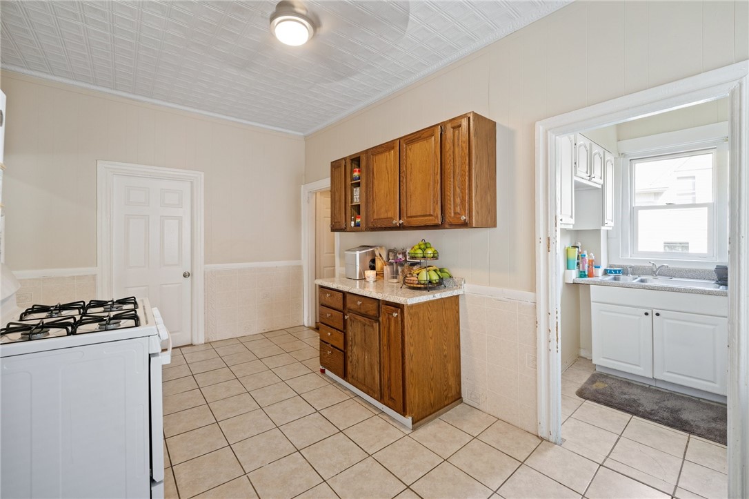 1165 Chalkstone Avenue, Unit 1 Providence, RI 02908 - Photo 13 of 24