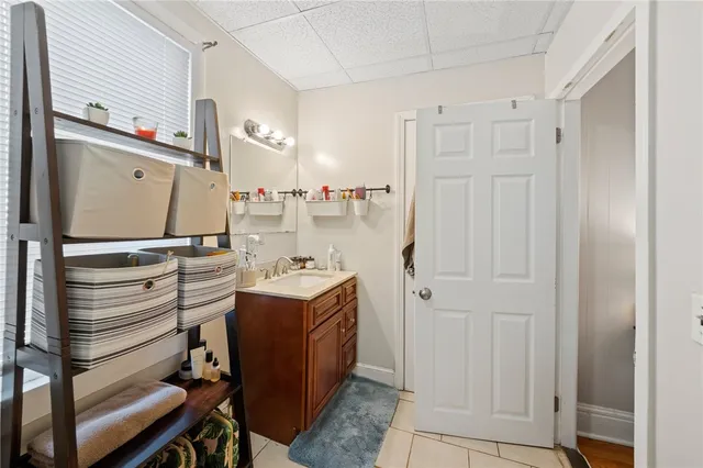 $1,650 | 1165 Chalkstone Avenue, Unit 1, Providence, RI 02908