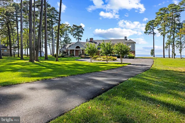 $2,495,000 | 205 Lighthouse View Drive, Stevensville, MD 21666