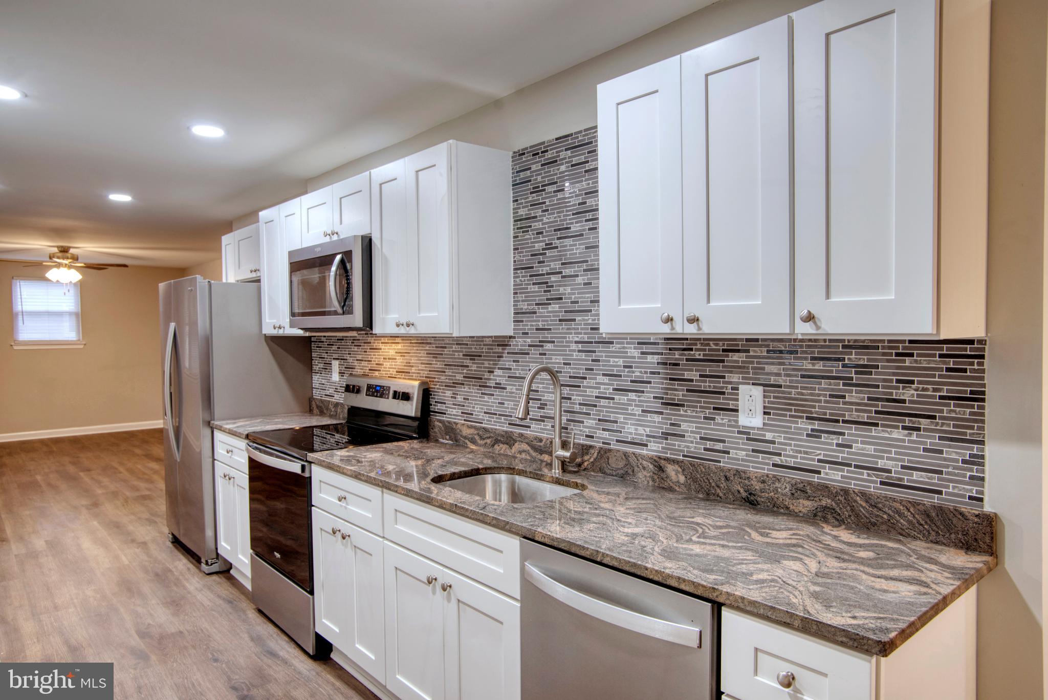 2805 Shiloh Church Road Bryans Road, MD 20616 - Photo 20 of 30 Beautiful Granite Counter Tops & Tile Back splash