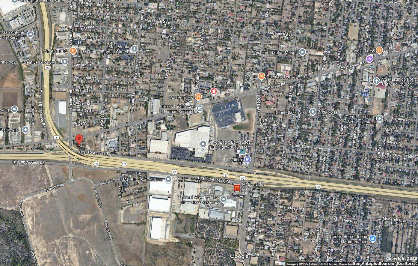 2940 Castroville Road San Antonio, TX 78237 - Photo 4 of 9 a bathroom with a shower