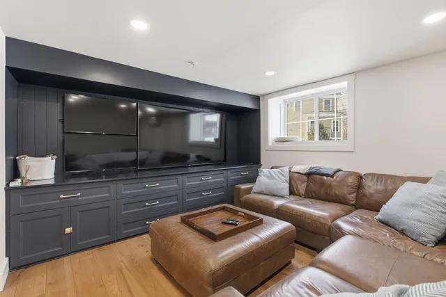 $850,000 | 21 Ice Pond Drive, Portland, ME 04103