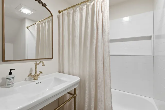 $850,000 | 21 Ice Pond Drive, Portland, ME 04103