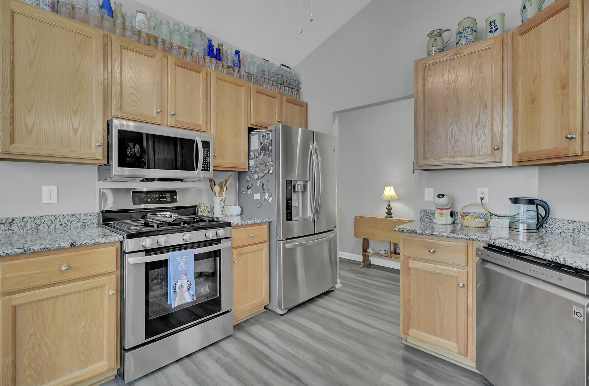 198 Lancaster Road Summerville, SC 29485 - Photo 11 of 34 Kitchen