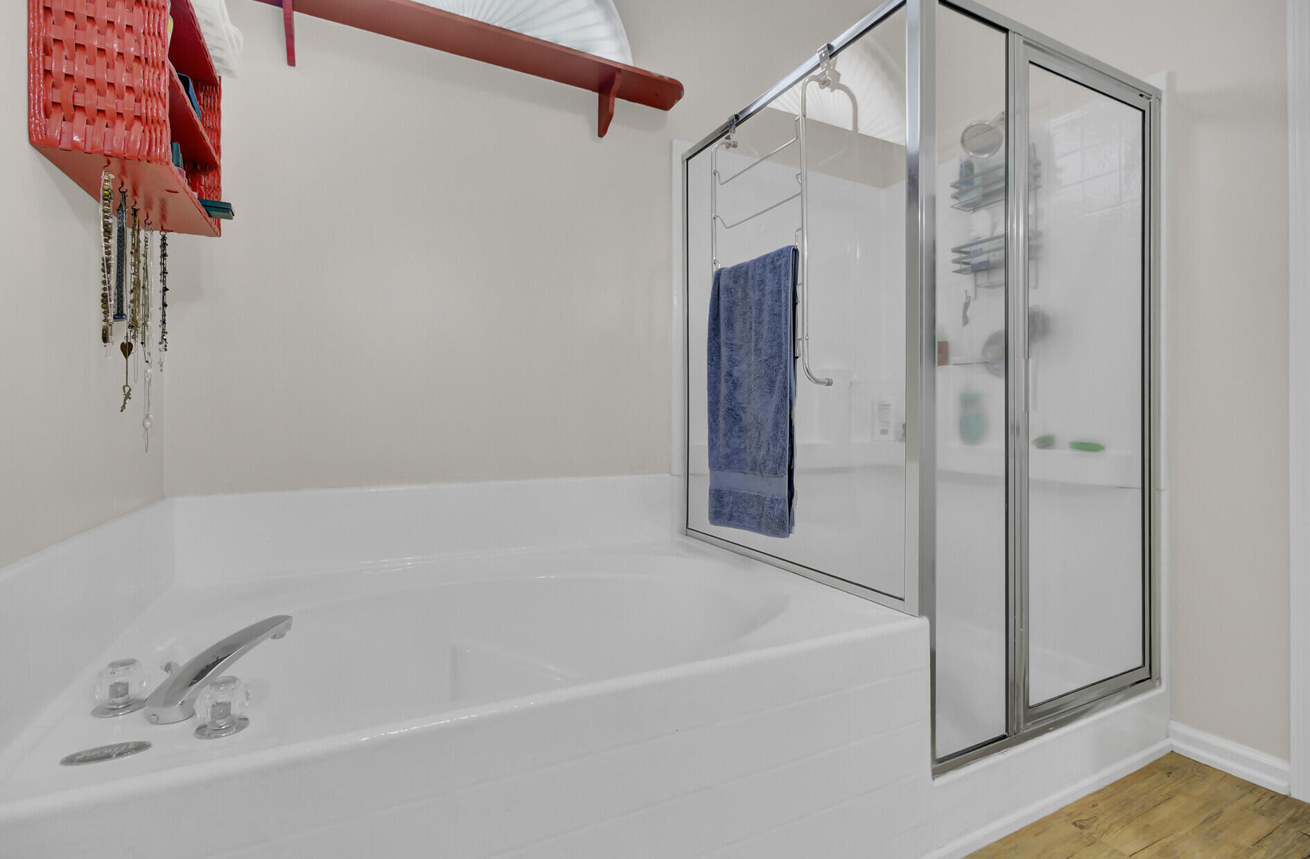 198 Lancaster Road Summerville, SC 29485 - Photo 19 of 34 With Soaking Tub & Separate Shower