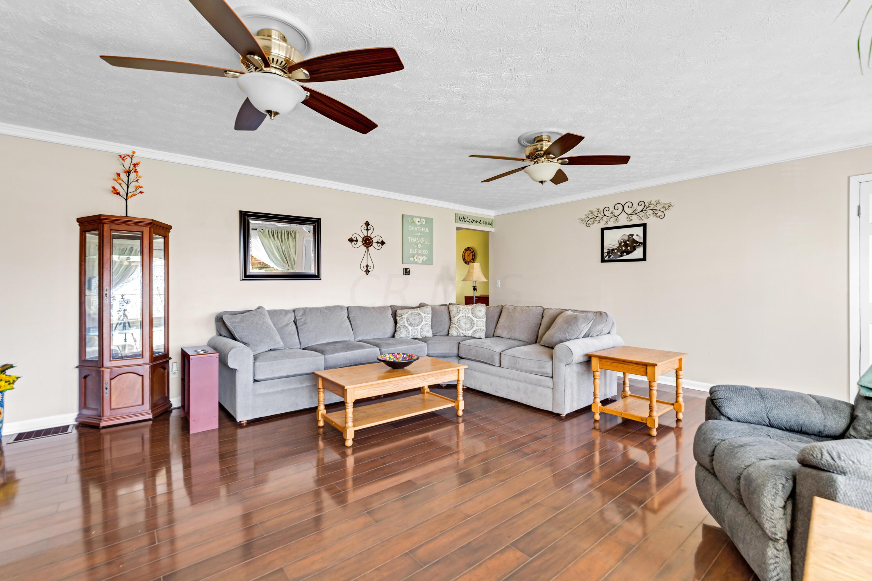 1842 Smeltzer Road Marion, OH 43302 - Photo 4 of 39 004-1842SmeltzerRd-Marion-OH-FULL
