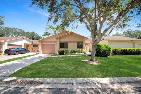 $399,999 | 4425 Cordia Circle, Coconut Creek, FL 33066