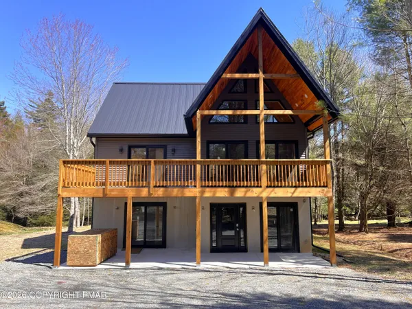 $849,999 | 796 Towamensing Trail, Albrightsville, PA 18210