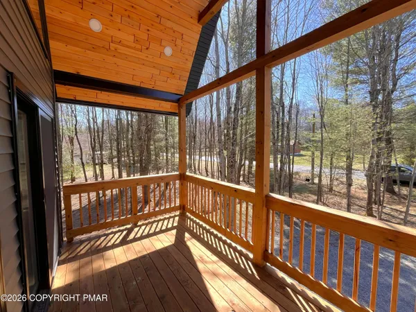 $849,999 | 796 Towamensing Trail, Albrightsville, PA 18210