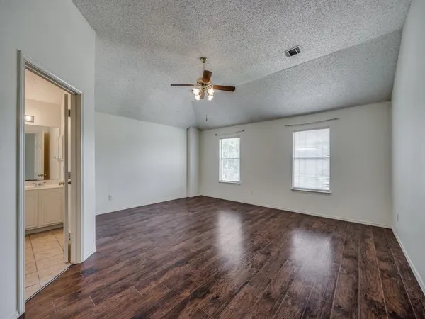 $2,400 | 833 Bellflower Drive, Plano, TX 75075