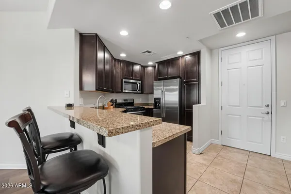 $2,800 | 5350 East Deer Valley Drive, Unit 2266, Phoenix, AZ 85054