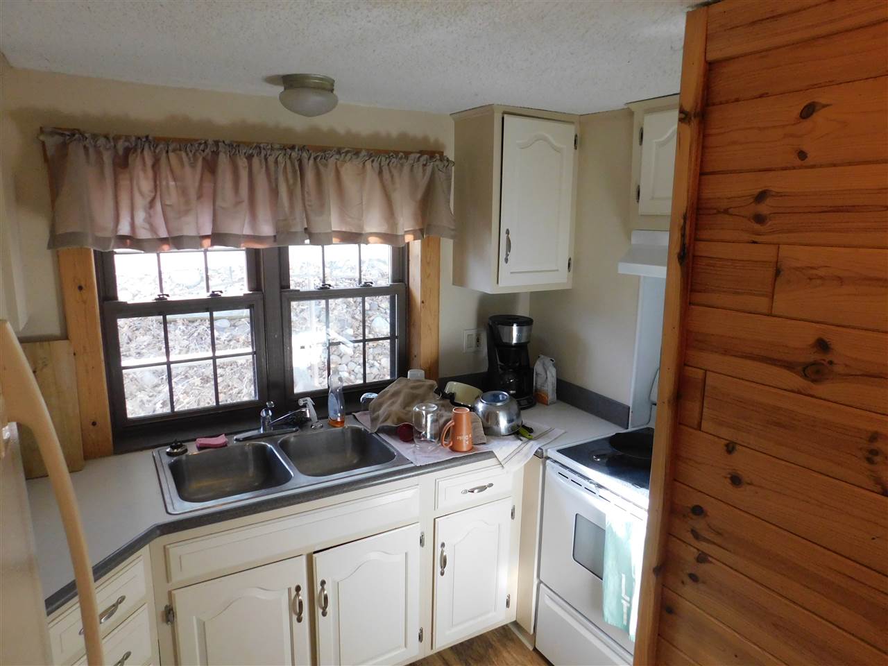 600 Maple Road Lupton, MI 48635 - Photo 22 of 33 1859181-21.JPG
