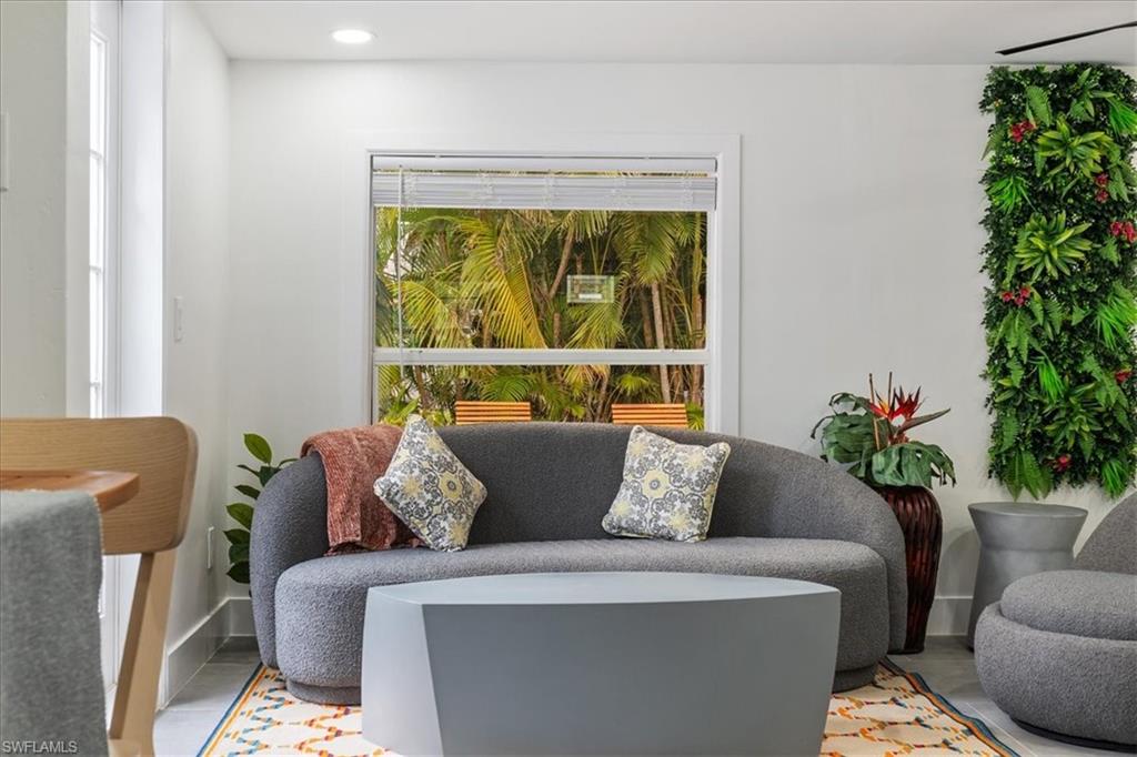 2123 Holiday Lane Naples, FL 34104 - Photo 18 of 32 View of living room
