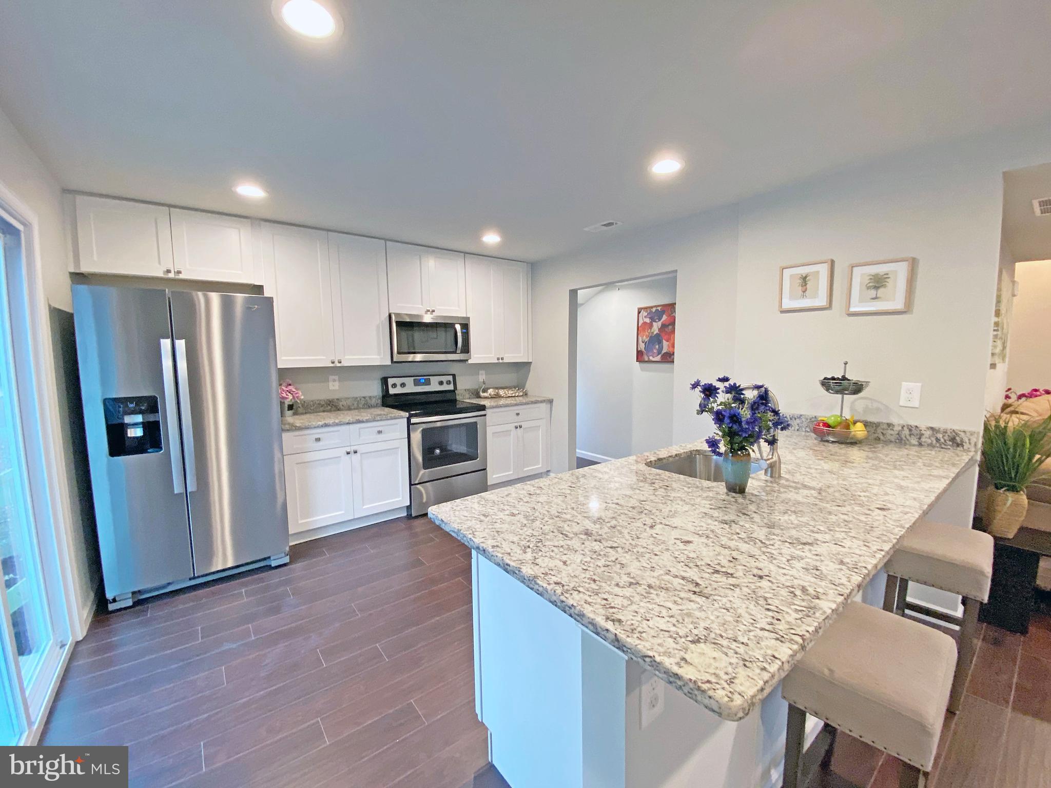 8208 Old Mill Road Pasadena, MD 21122 - Photo 3 of 26