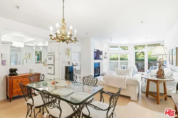 $1,495,000 | 2115 3rd Street, Unit 102, Santa Monica, CA 90405