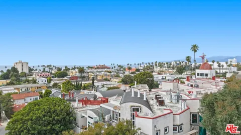 $1,495,000 | 2115 3rd Street, Unit 102, Santa Monica, CA 90405