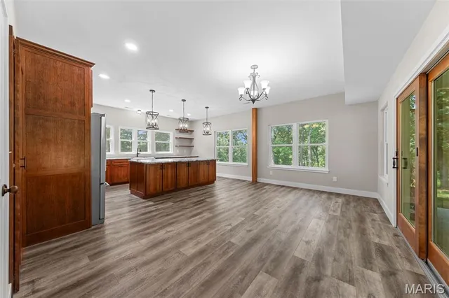 $695,000 | 333 Highway D Hawk Point, Hawk Point, MO 63349