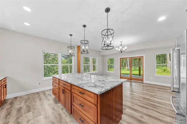 $695,000 | 333 Highway D Hawk Point, Hawk Point, MO 63349