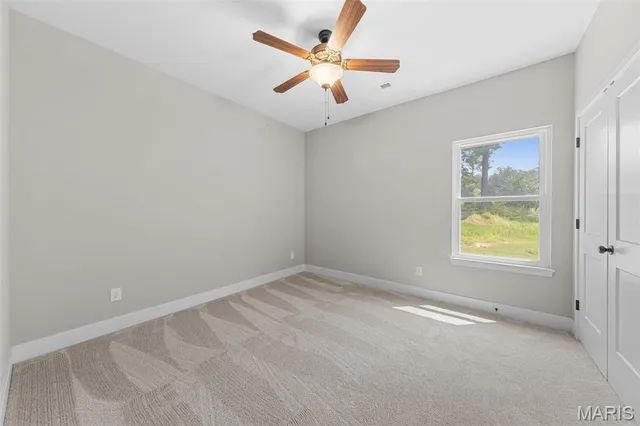 $695,000 | 333 Highway D Hawk Point, Hawk Point, MO 63349