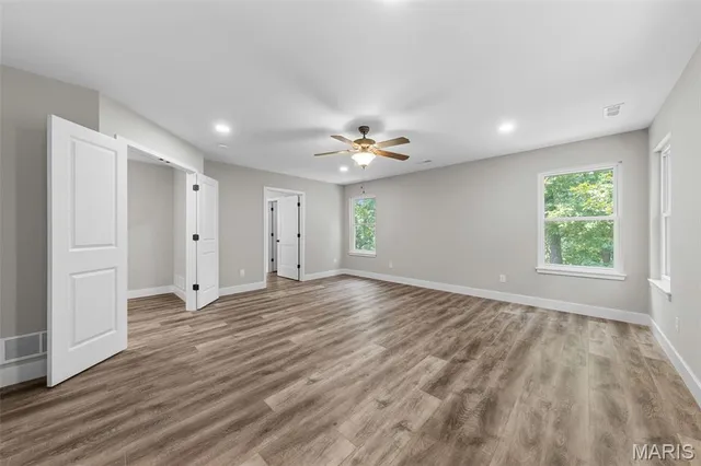 $695,000 | 333 Highway D Hawk Point, Hawk Point, MO 63349