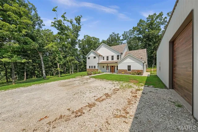 $695,000 | 333 Highway D Hawk Point, Hawk Point, MO 63349