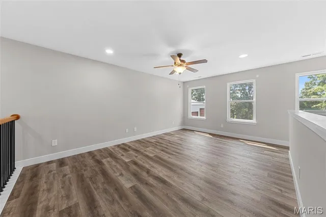 $695,000 | 333 Highway D Hawk Point, Hawk Point, MO 63349