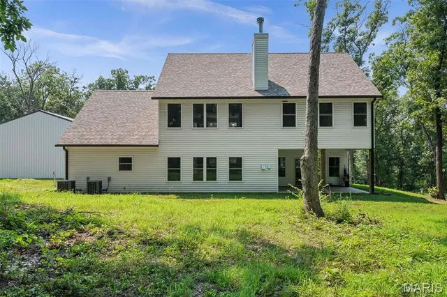 $695,000 | 333 Highway D Hawk Point, Hawk Point, MO 63349