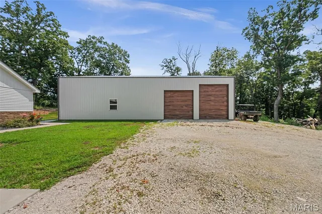 $695,000 | 333 Highway D Hawk Point, Hawk Point, MO 63349