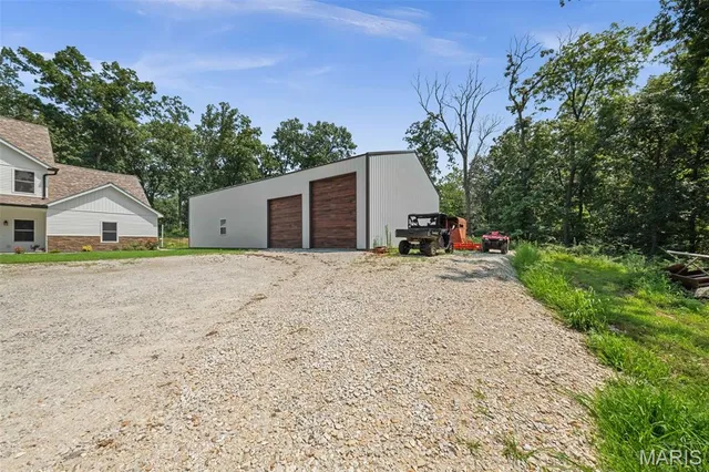 $695,000 | 333 Highway D Hawk Point, Hawk Point, MO 63349