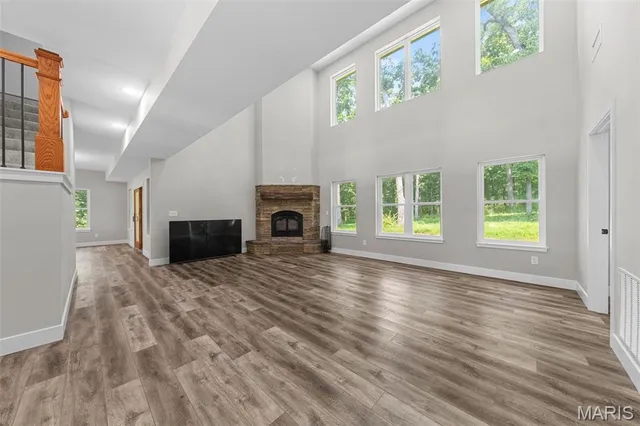 $695,000 | 333 Highway D Hawk Point, Hawk Point, MO 63349