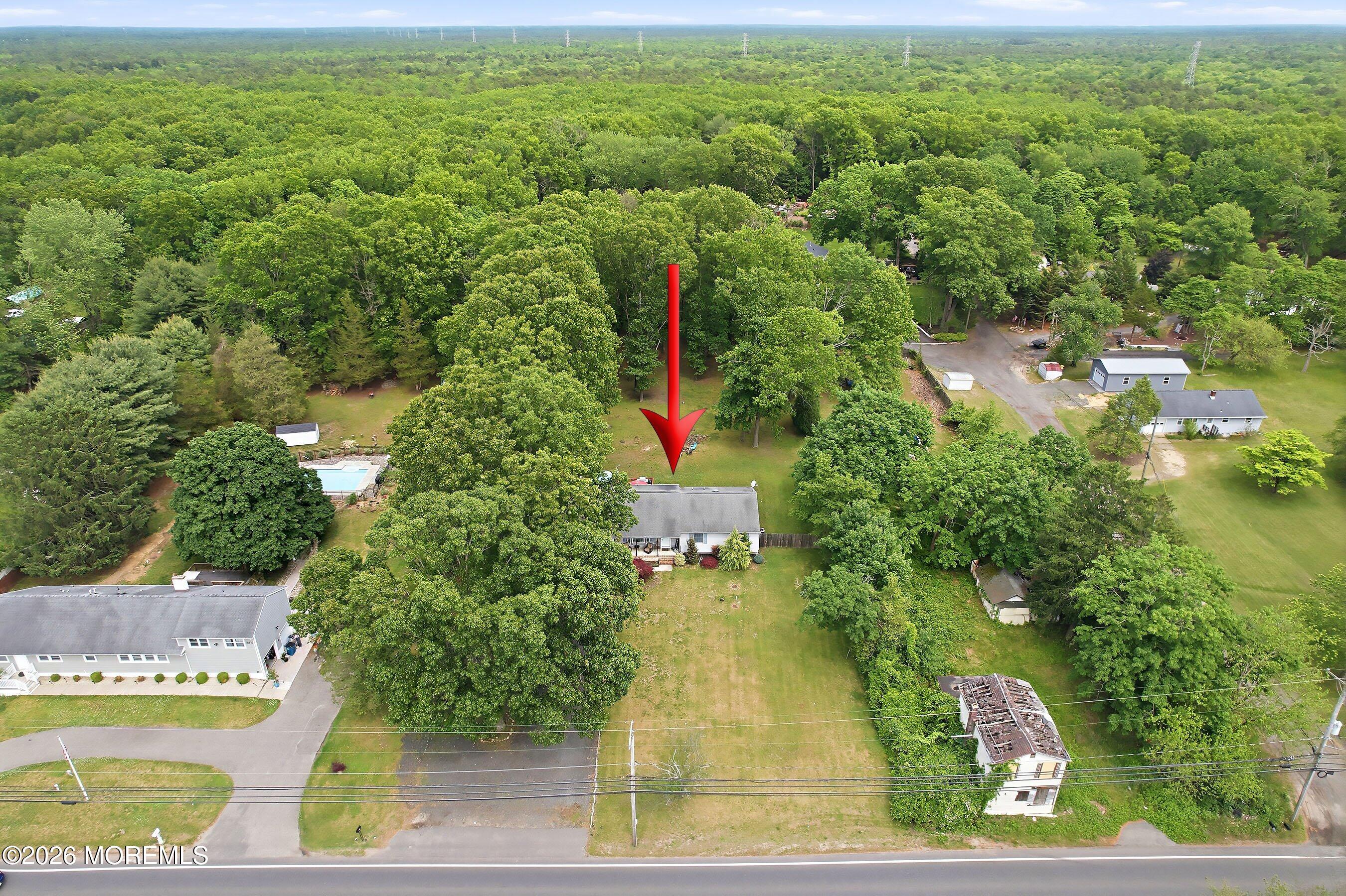 247 Toms River Road Jackson, NJ 08527 - Photo 25 of 37 29-Front Aerial with Arrow