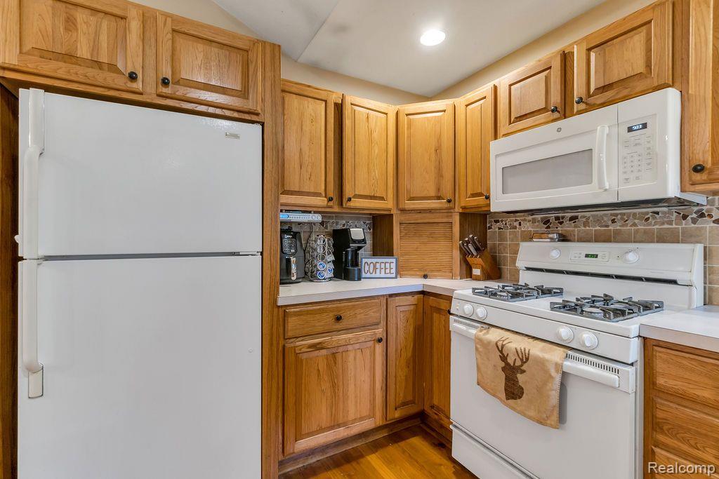8092 South Nichols Road Gaines, MI 48436 - Photo 18 of 33 Gallery Image 18