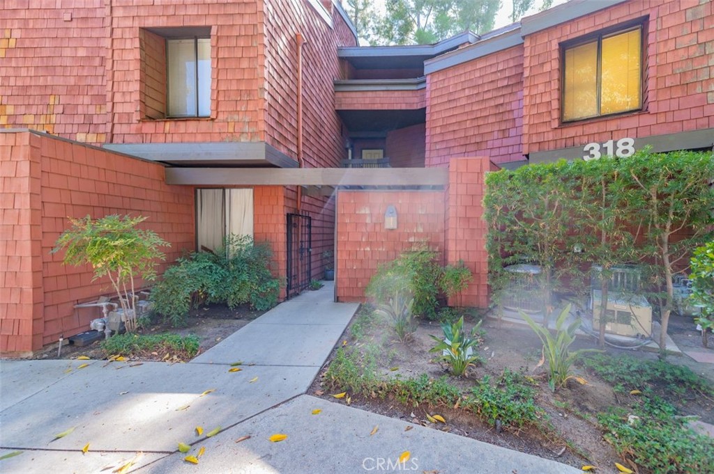 318 South Prospectors Road, Unit 44 Diamond Bar, CA 91765 - Photo 1 of 37 Gallery Image 1