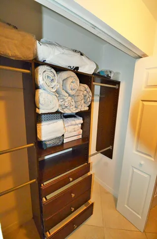 $4,500 | 233 South Federal Highway, Unit 725, Boca Raton, FL 33432