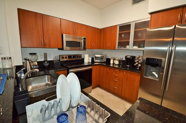 $4,500 | 233 South Federal Highway, Unit 725, Boca Raton, FL 33432