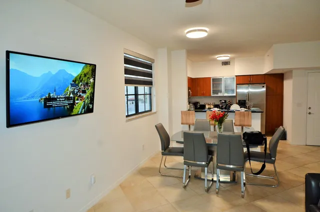 $4,500 | 233 South Federal Highway, Unit 725, Boca Raton, FL 33432