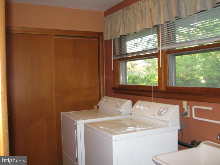 1048 North Pleasantview Road Pottstown, PA 19464 - Photo 14 of 24 Gallery Image 14