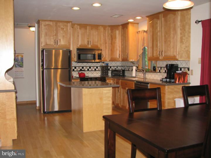 1048 North Pleasantview Road Pottstown, PA 19464 - Photo 7 of 24 Gallery Image 7