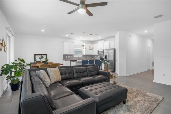 $2,800 | 1820 Church Lk Street, Groveland, FL 34736