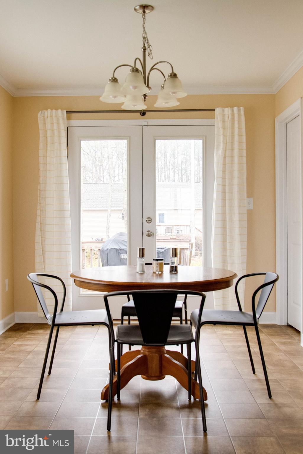 1483 Bowie Road Colonial Beach, VA 22443 - Photo 3 of 17 Dining Area