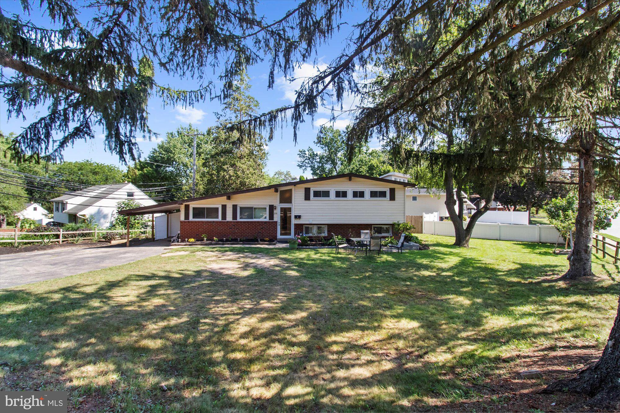 108 Anderson Road King of Prussia, PA 19406 - Photo 4 of 33 Gallery Image 4