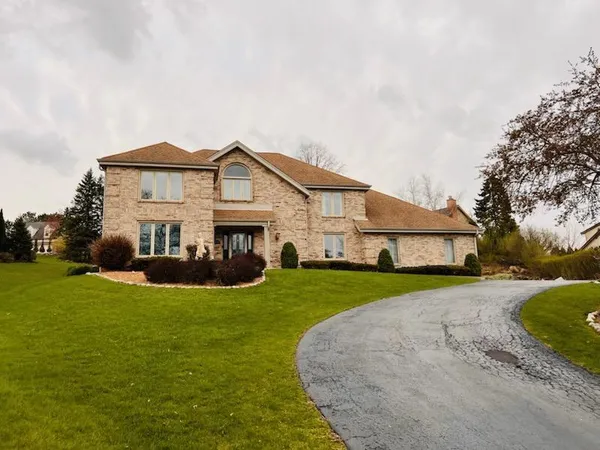 $899,900 | 19775 Trilby Court, Brookfield, WI 53045