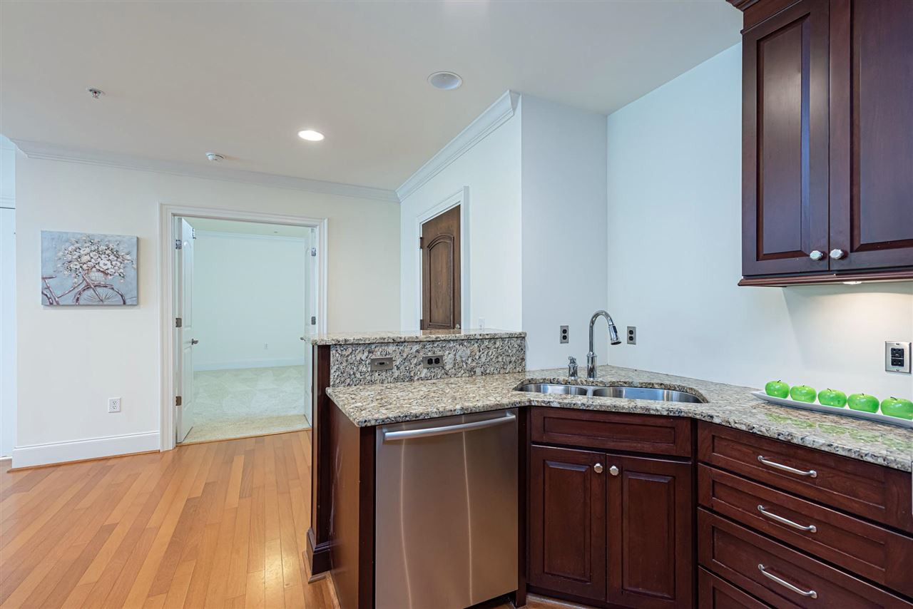 710 Independence Place, Unit 304 Raleigh, NC 27603 - Photo 7 of 30 Photo 7
