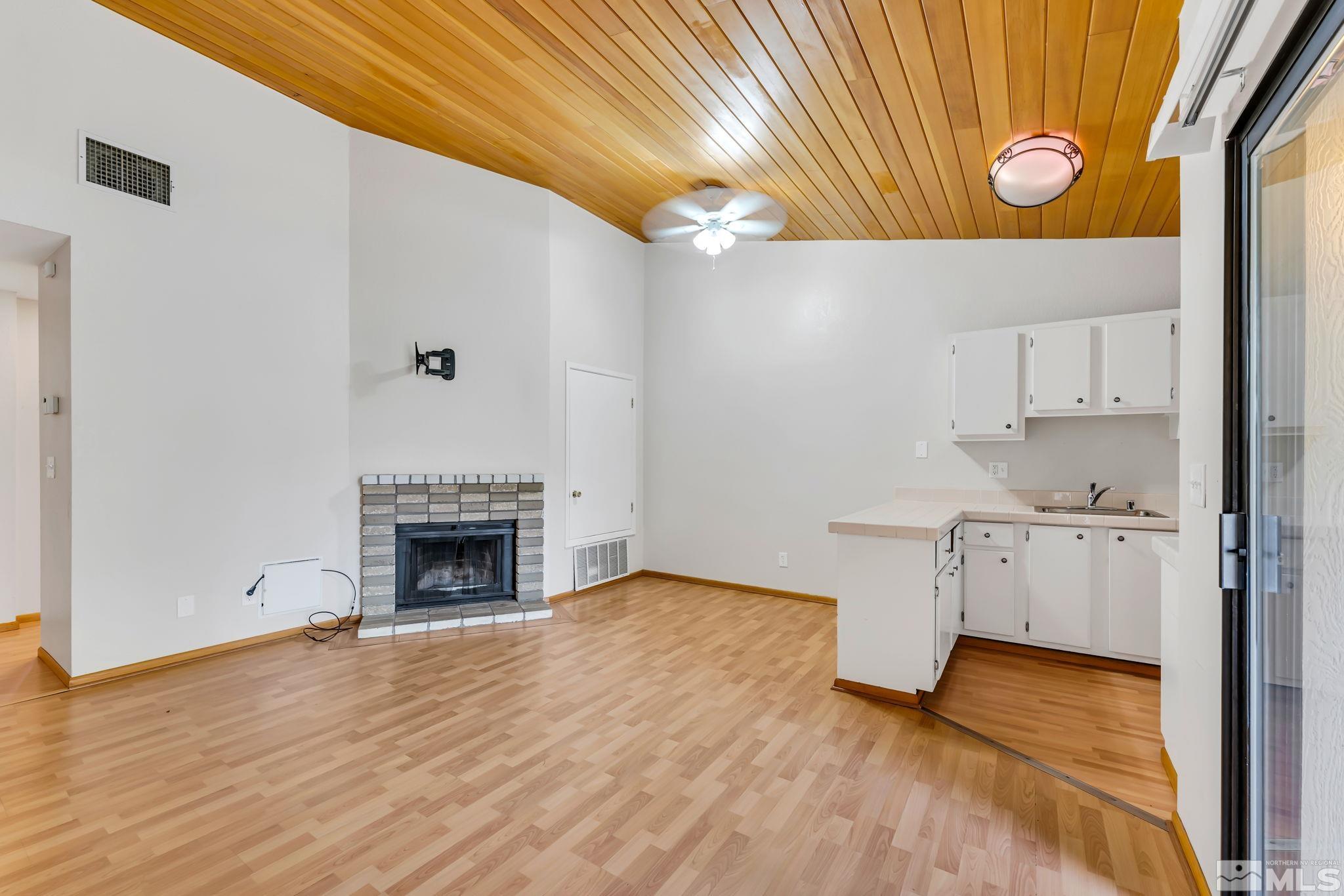 4430 Matich Drive Reno, NV 89502 - Photo 4 of 29 Photo 4