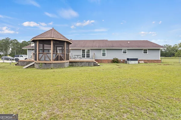 $325,000 | 15683 Highway 129, Claxton, GA 30417